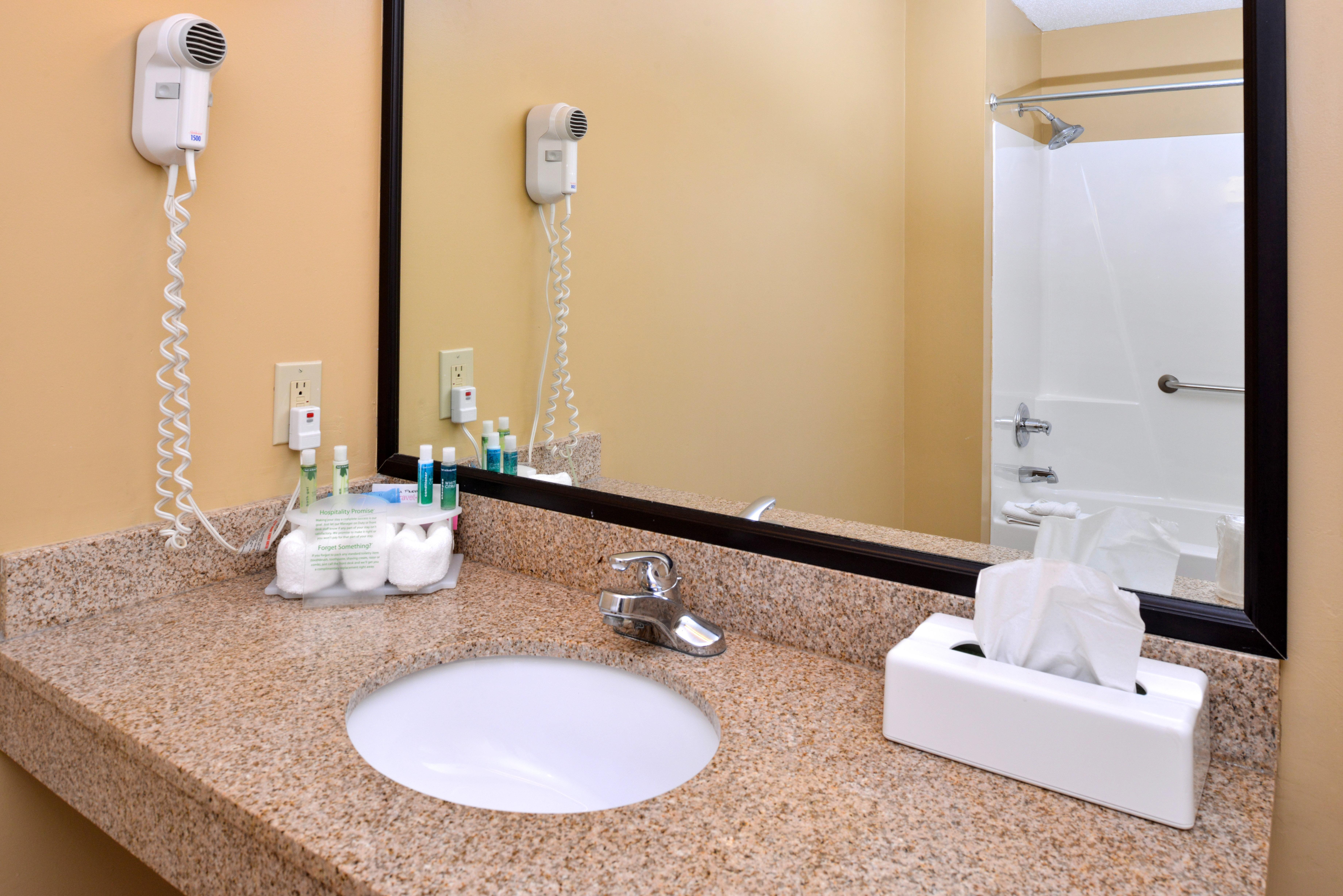 Country Inn & Suites By Radisson Benton Harbor-St Joseph Mi Exterior foto