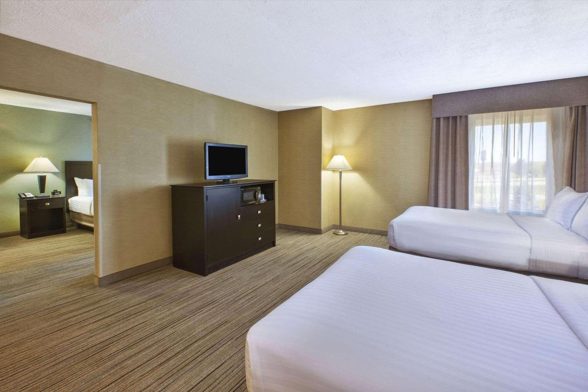 Country Inn & Suites By Radisson Benton Harbor-St Joseph Mi Exterior foto